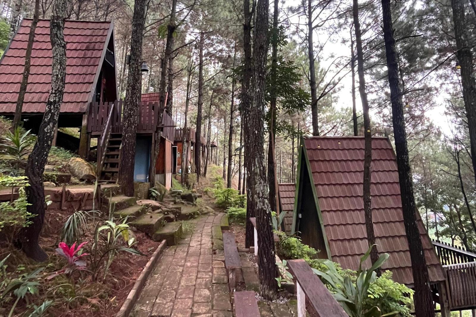 Alas Pacet By Twospaces, Mojokerto Dış mekan fotoğraf