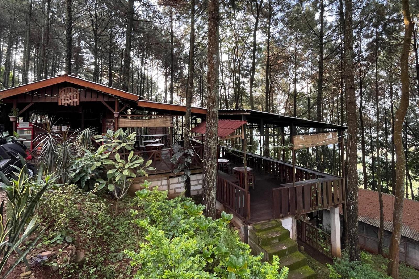 Alas Pacet By Twospaces, Mojokerto Dış mekan fotoğraf